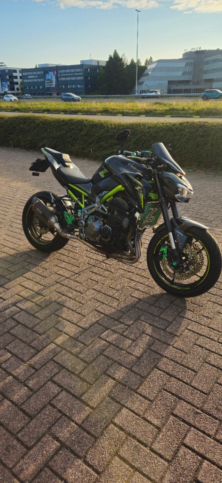 Kawasaki Z900 - met Akrapovic uitlaat, Motoren, 4 cilinders, Motorrijbewijs A, 948 cc, Gebruikt