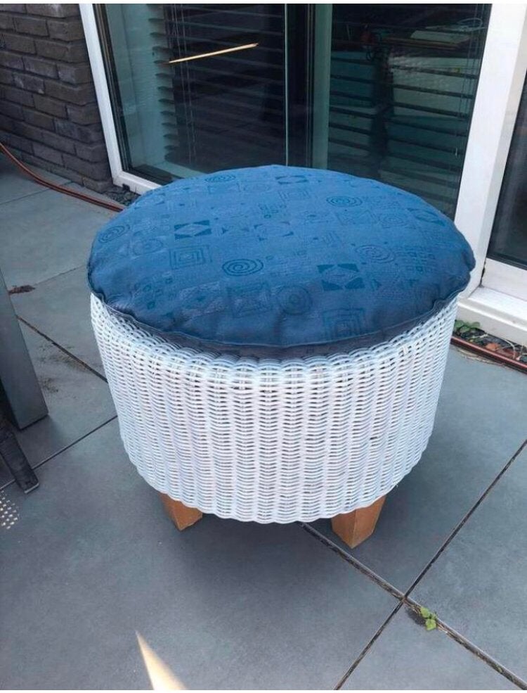 💝 Vintage BOHO BEACH poef kruk wit rotan - ALLEEN OPHALEN, Ophalen of Verzenden, Gebruikt, Rond, Minder dan 50 cm