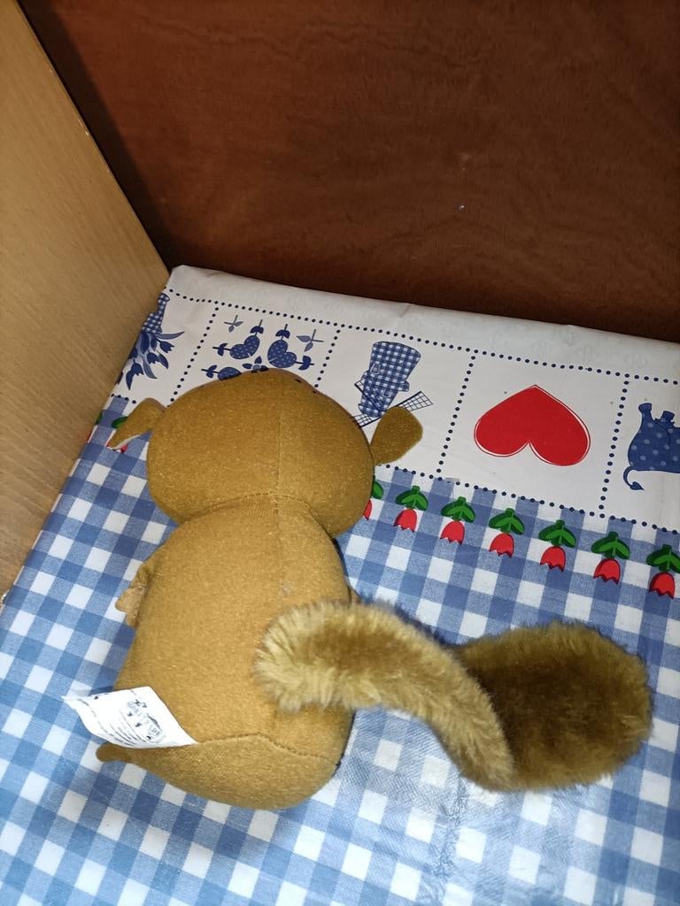 Mort knuffel Madagascar 20 cm groot, Kinderen en Baby's, Speelgoed | Knuffels en Pluche, Ophalen of Verzenden, Zo goed als nieuw