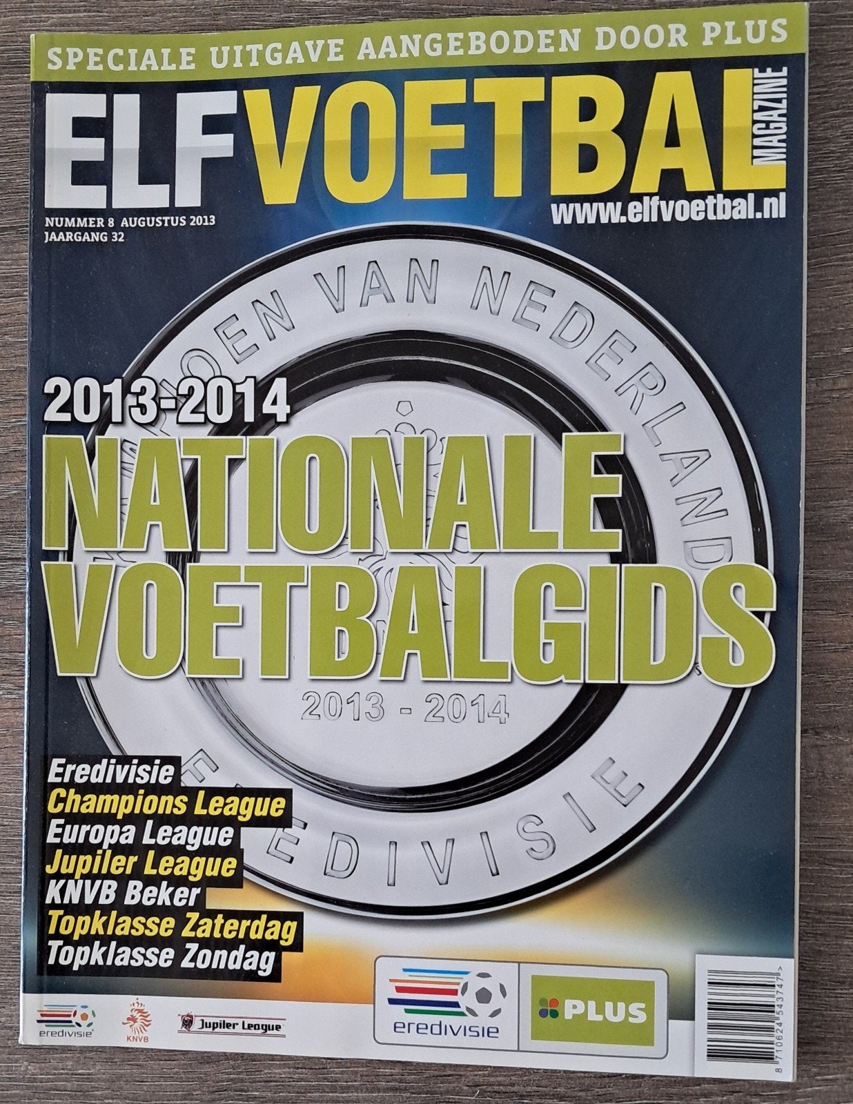 Elf Voetbal Magazine - Nationale Voetbalgids 2013-2014, Ophalen of Verzenden, Buitenlandse clubs