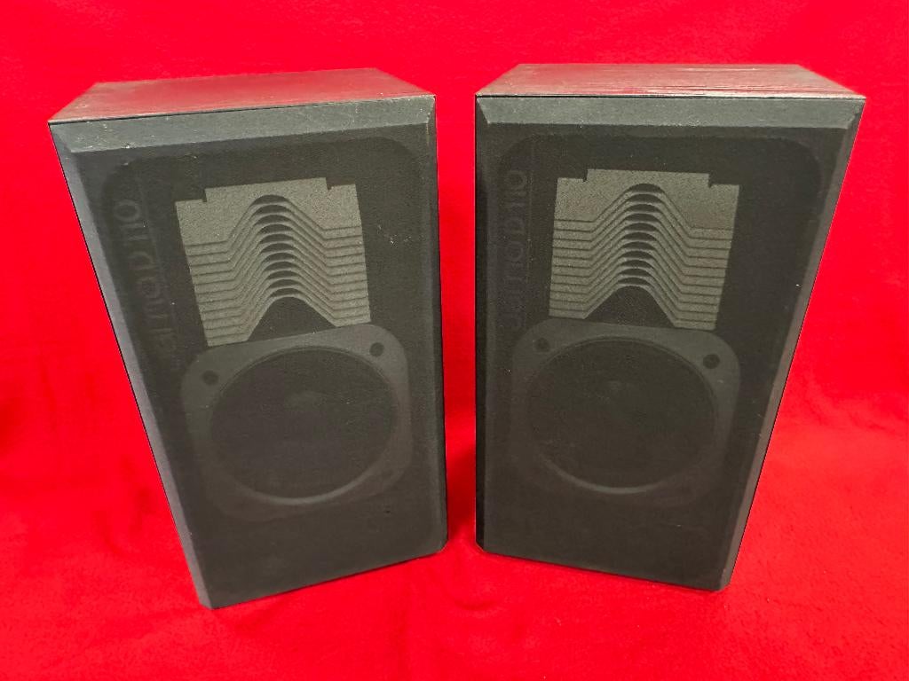 Jamo D110 Luidsprekers, Ophalen, Refurbished, 60 tot 120 watt, Front, Rear of Stereo speakers