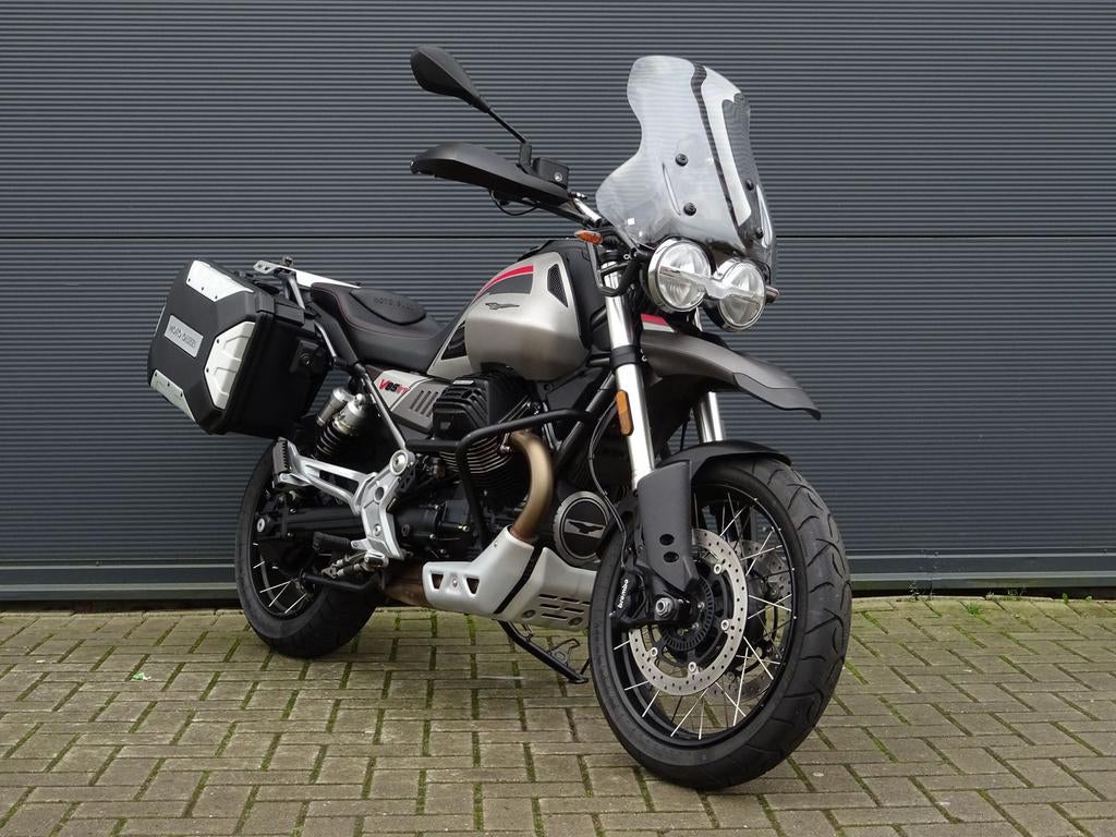 MOTO GUZZI V 85 TT TRAVEL 2023 Nette staat V85 orig NL, Motoren, Motoren | Moto Guzzi, 853 cc, 2 cilinders, Motorrijbewijs A, Bedrijf
