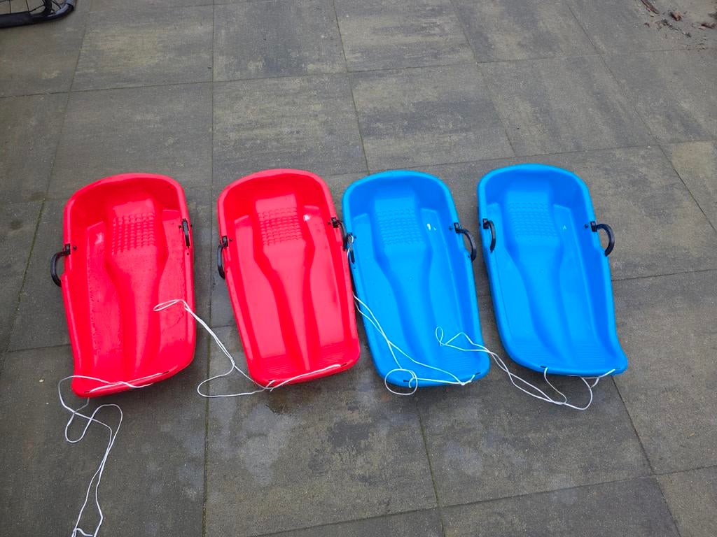 4 Sleeën - Rode en Blauwe Kleuren, Ophalen of Verzenden, Overige merken