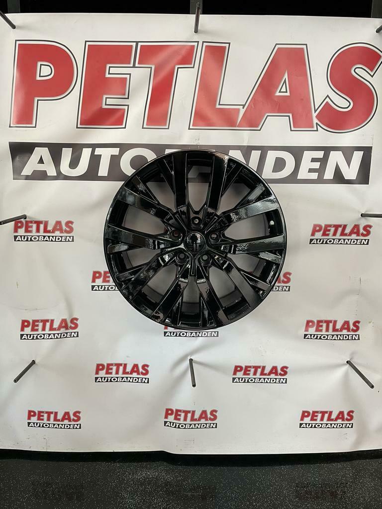 Volkswagen toluca 18 19 inch transporter crafter multivan, 18 inch, Bestelwagen, Banden en Velgen, Nieuw