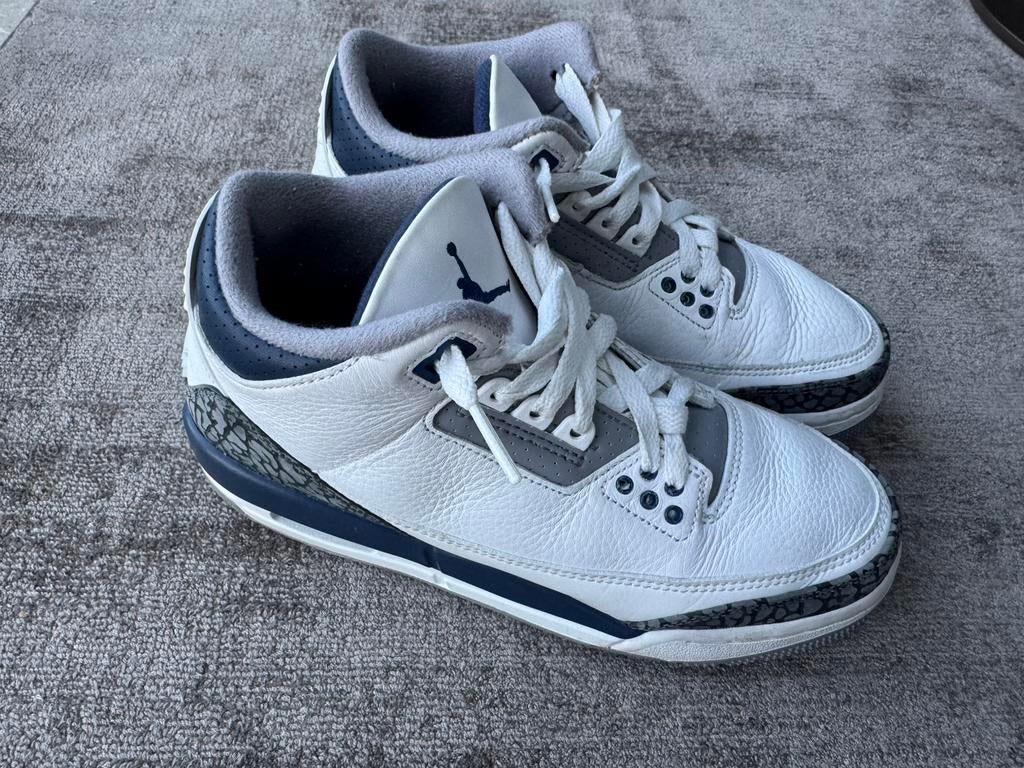 Nike air Jordan maat 38 als nieuw, Ophalen of Verzenden, Zo goed als nieuw, Jongen of Meisje, Schoenen