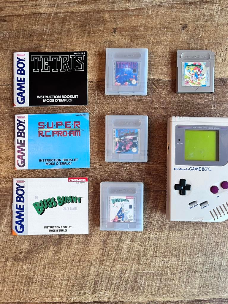 Nintendo GameBoy Classic DMG-01 1989 - Met 4 Spellen, Spelcomputers en Games, Spelcomputers | Nintendo Game Boy, Zo goed als nieuw