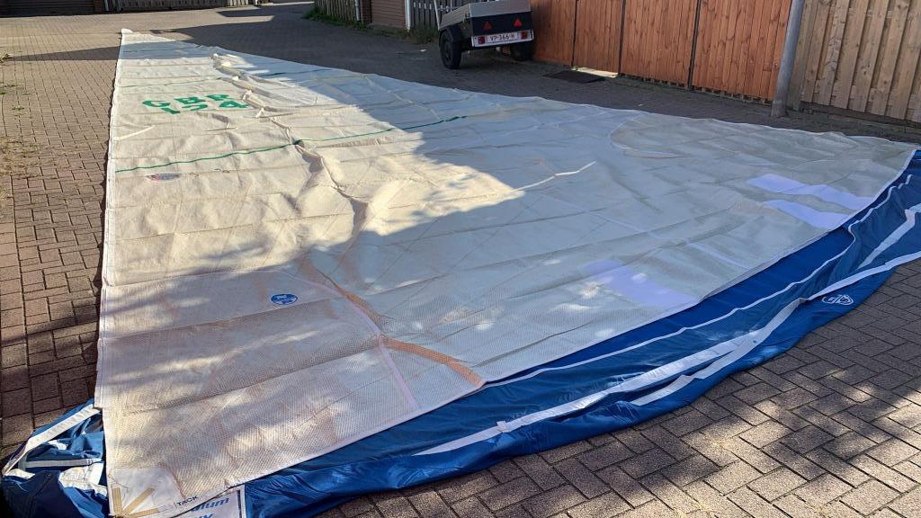 Laminaat genua 18,1m / 7,4m (high performance), 6 meter of meer, Ophalen of Verzenden, Zo goed als nieuw, Genua of Fok