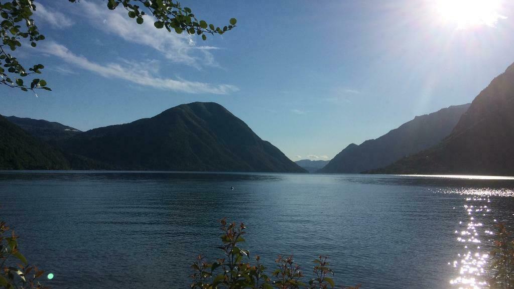 Chalet met grote veranda direct aan Luganomeer Italië, Vakantie, Vakantiehuizen | Italië, Tv, Dorp, 2 slaapkamers, Lombardije en Merengebied