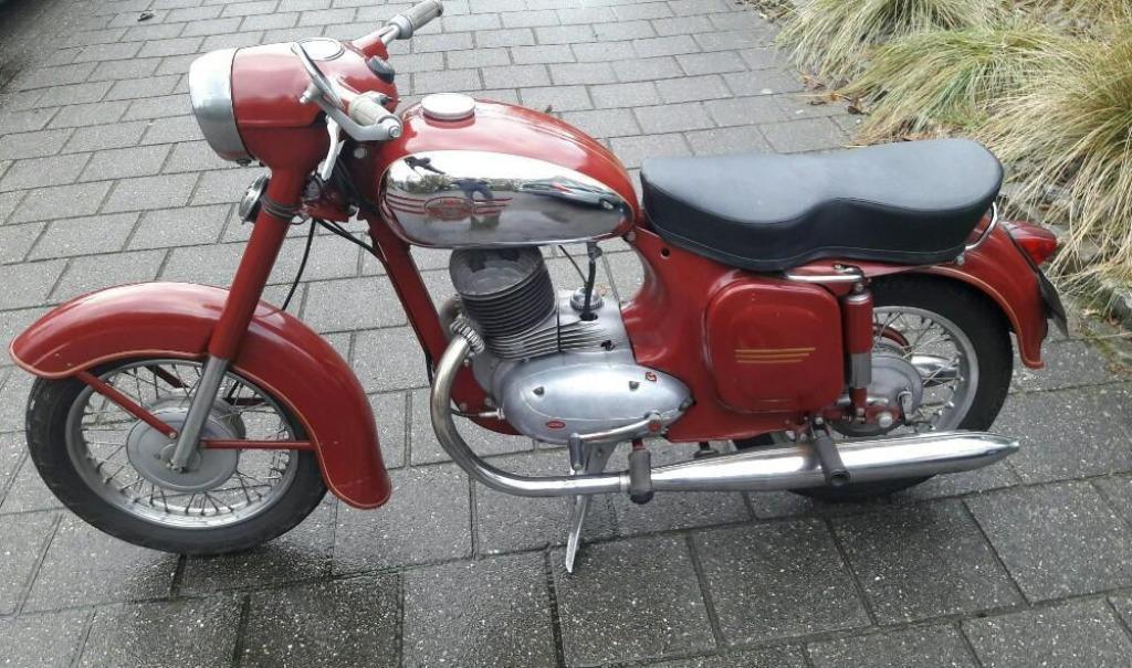 Gezocht Tsjechische motoren Jawa , Cz , Eso , Ogar ,...Etc, Ophalen