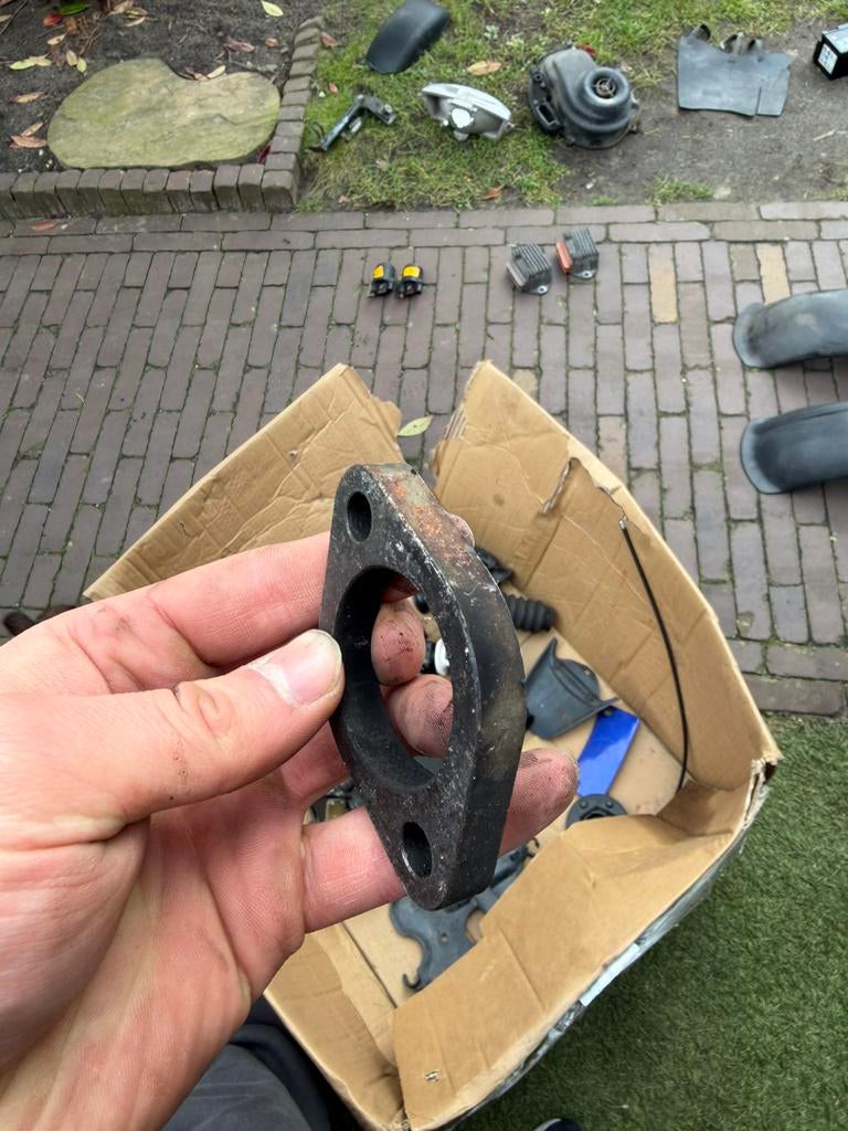 125/180cc pakking uitlaat Brace, Ophalen of Verzenden, Nieuw, Uitlaat, Piaggio