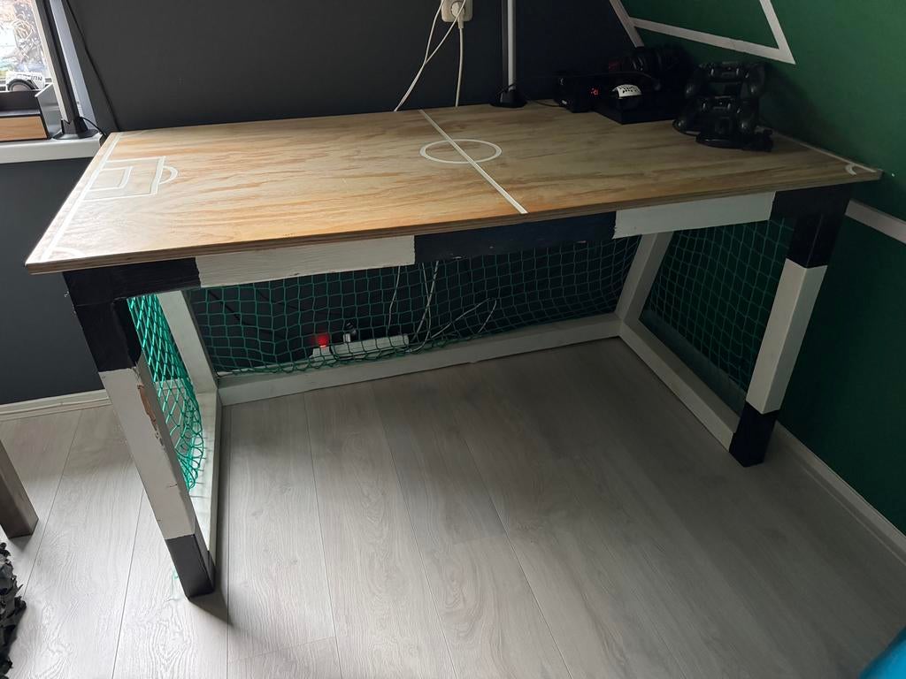 Uniek voetbalgoal bureau, Ophalen, Gebruikt