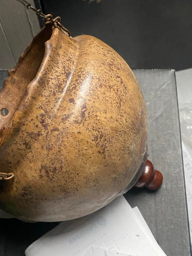 Gouds  plateel Regina bloempot met ketting, Antiek en Kunst, Antiek | Keramiek en Aardewerk, Ophalen