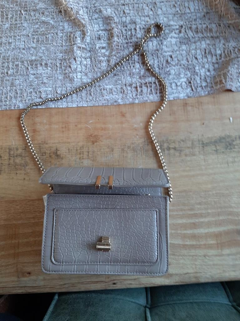 Taupe handtasje te koop, Sieraden, Tassen en Uiterlijk, Tassen | Damestassen, Ophalen of Verzenden, Nieuw, Beige, Handtas