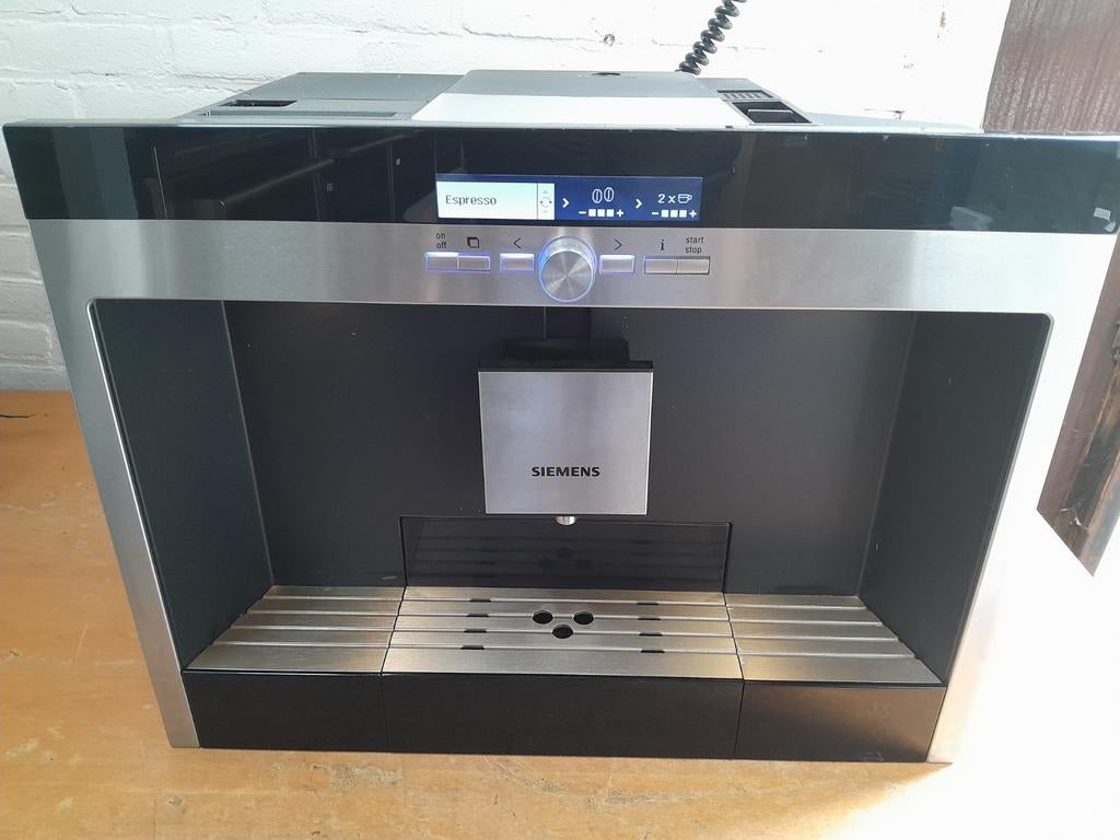 NETTE SIEMENS TK76k572 INBOUW KOFFIEAUTOMAAT TE KOOP, Gebruikt, Info@siemens.nl, 10 kopjes of meer, Koffiemachine
