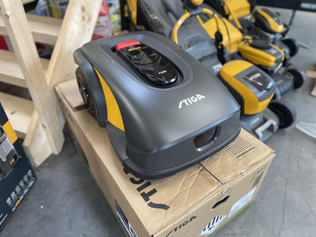 Stiga bedrade robotmaaier G3600 | NIEUW, Tuin en Terras, Ophalen of Verzenden, Nieuw, Minder dan 20 cm, Stiga