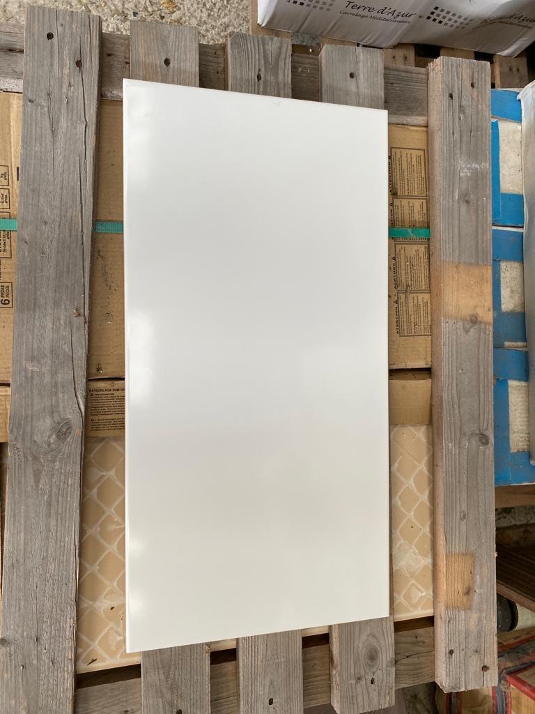 Witte wandtegels in de uitverkoop! Mat, Glans, Groot-Klein!, Doe-het-zelf en Verbouw, Tegels, Ophalen, Nieuw, 20 tot 40 cm, 10 m² of meer