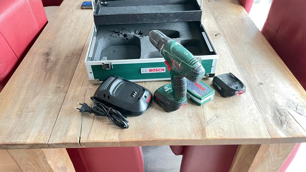Bosch Accuboormachine, Gebruikt, Variabele snelheid, Ophalen of Verzenden, Boor- en Schroefmachine
