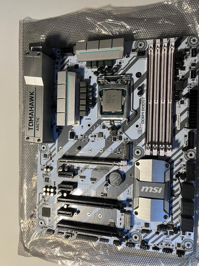 Te Koop Moederbord met i7 7700, Computers en Software, Moederborden, Gebruikt, Intel, DDR4, Ophalen of Verzenden