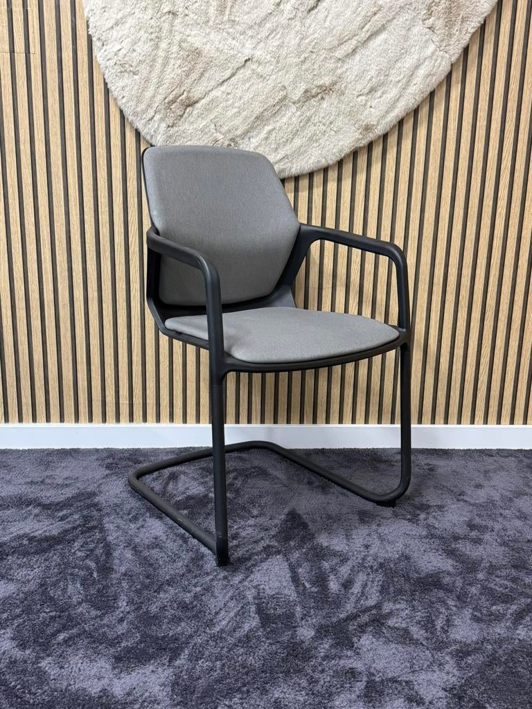 40x Vergaderstoel Wilkhahn Metrik (Design), Ophalen of Verzenden, Zo goed als nieuw, Stof, Grijs