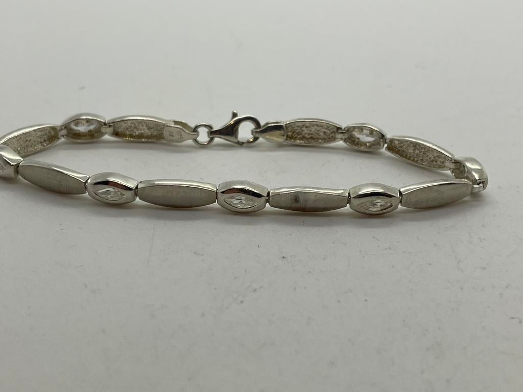 C421 Prachtige zilveren modernist armband gematteerd, Sieraden, Tassen en Uiterlijk, Ophalen of Verzenden, X, Zilver, X