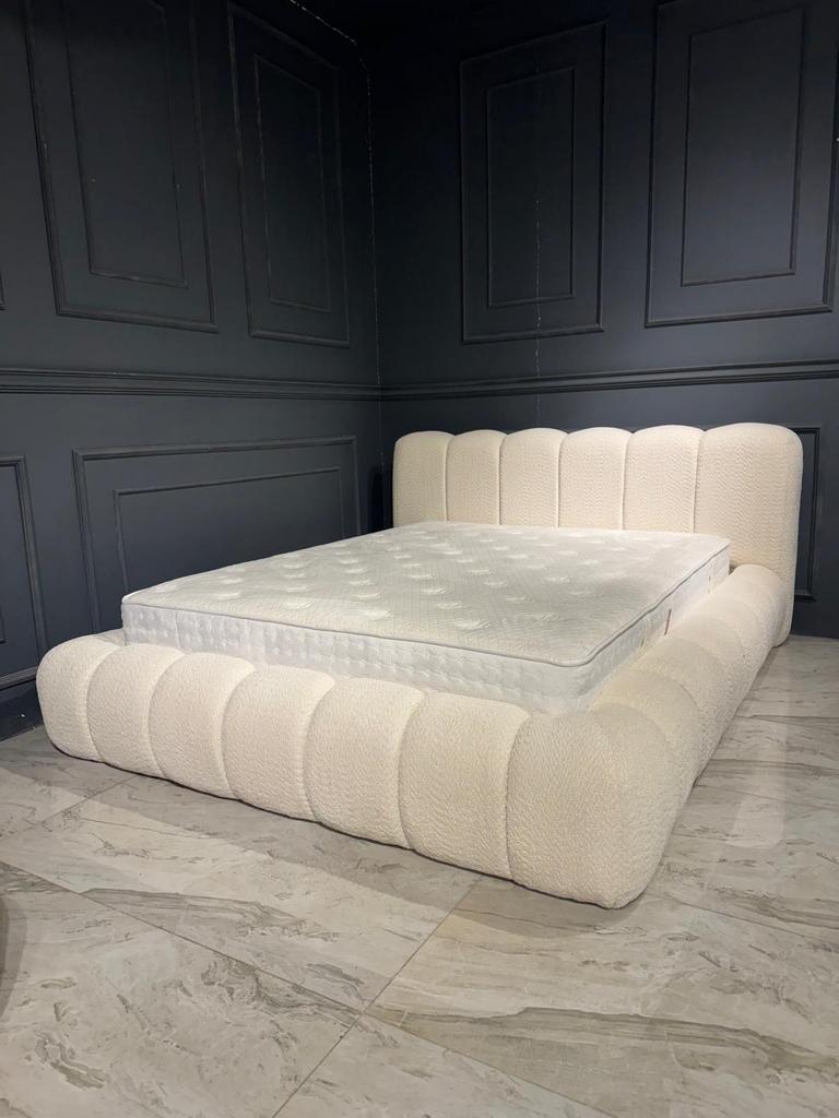 Luxe bed met opbergruimte 180x200, Huis en Inrichting, Slaapkamer | Boxsprings, Ophalen, Beige, 180 cm, 200 cm