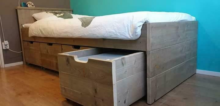 Bed steigerhout vintage look, Huis en Inrichting, Ophalen, Nieuw