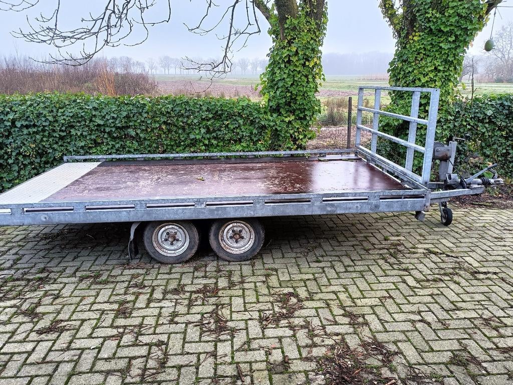 Auto ambulance Hapert 2700kg, Ophalen