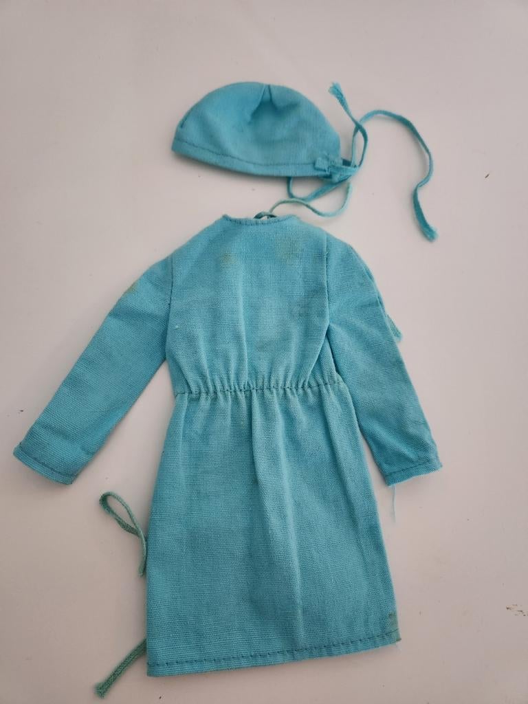 Ziekenhuiskleding - Barbie  - 1973, Ophalen of Verzenden, Gebruikt, Kleertjes