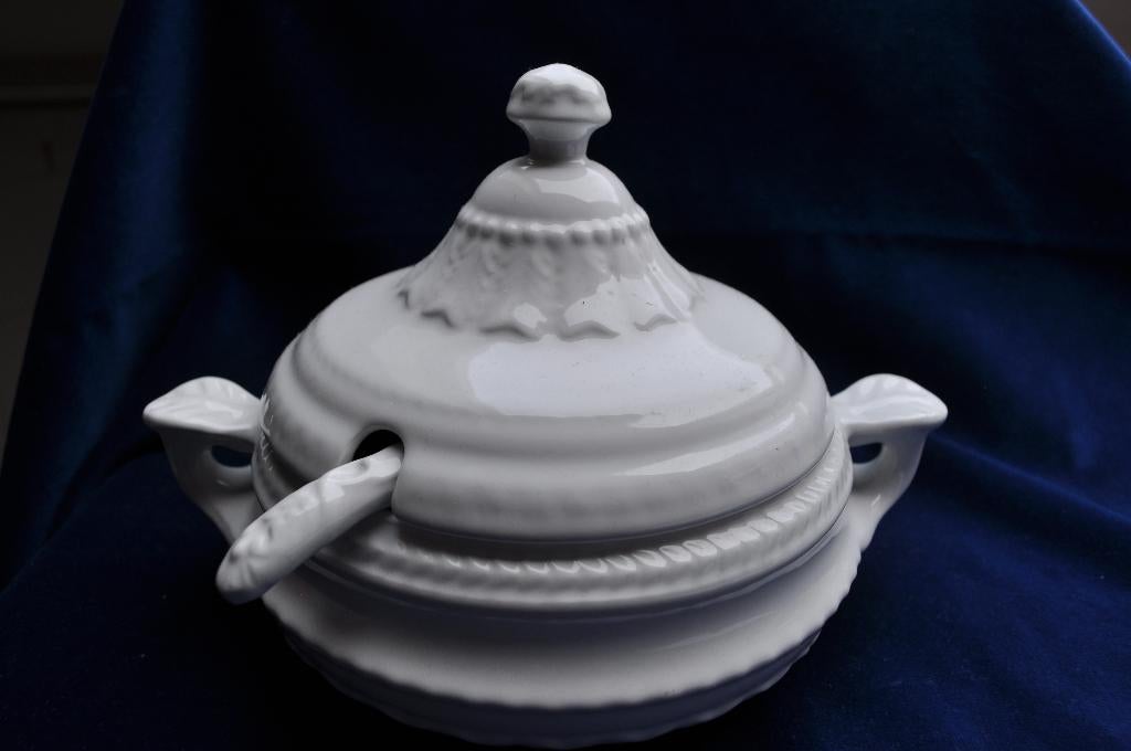 KLEINE Terrine Dekschaal Schaal 25 cm, Ophalen of Verzenden