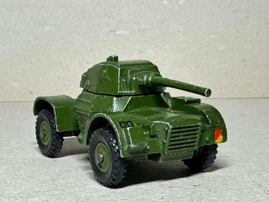 B Dinky Toys 670 Armoured Car, Ophalen of Verzenden, Zo goed als nieuw, Auto, Dinky Toys