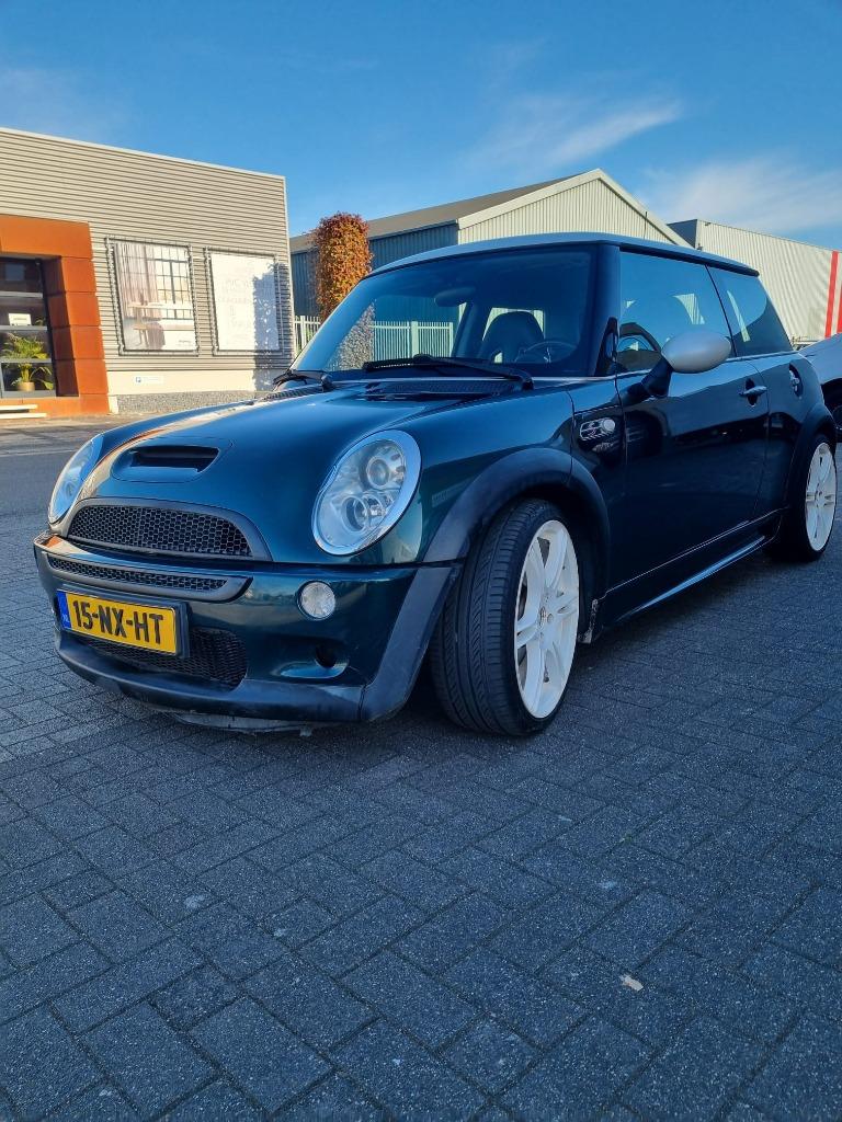 Mini 1.6 16V Cooper 2004 Groen, Voorwielaandrijving, 15 km/l, 4 cilinders, 4 stoelen