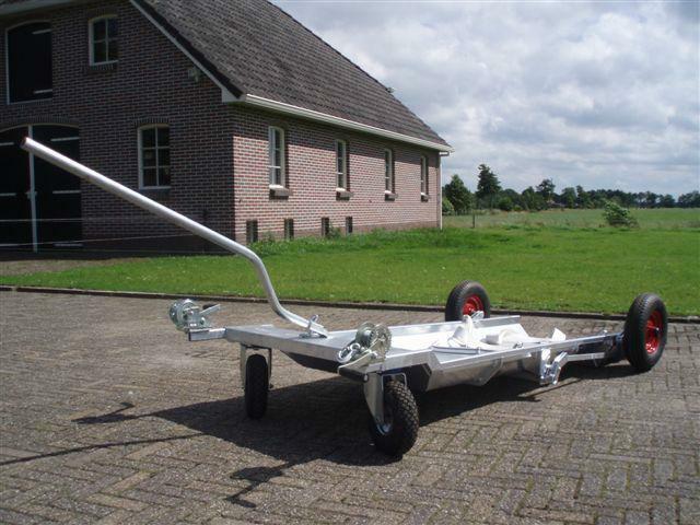 Te koop COWMOBILE voor verplaatsen van zieke koeien, Dieren en Toebehoren, Meerdere dieren