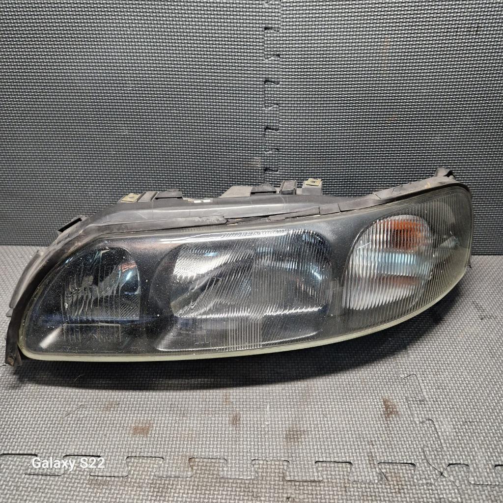 VOLVO S60 I KOPLAMP RECHTS / 89004806, Gebruikt, Vovlo, Ophalen of Verzenden, Volvo