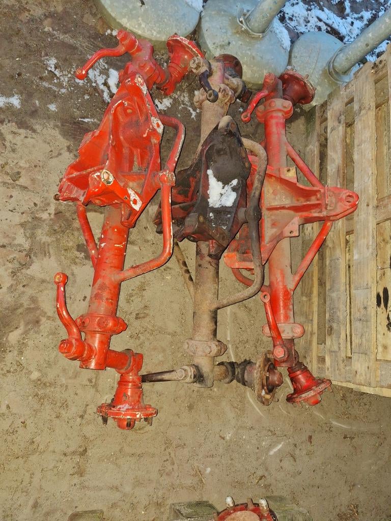 Farmall DED3 DGD4, Zakelijke goederen, Agrarisch | Onderdelen | Banden, Velgen en Assen, Ophalen