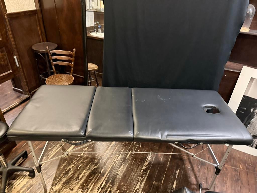 Massage tafel, Ophalen, Zo goed als nieuw, Massagetafel