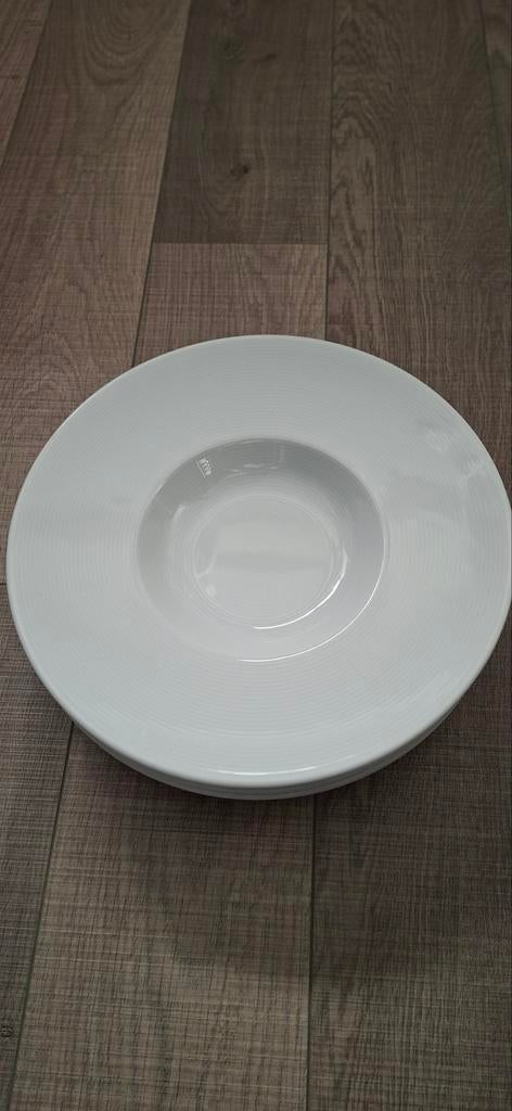 4 witte Intermezzo horeca borden, Ophalen, Porselein, Overige stijlen, Bord(en)