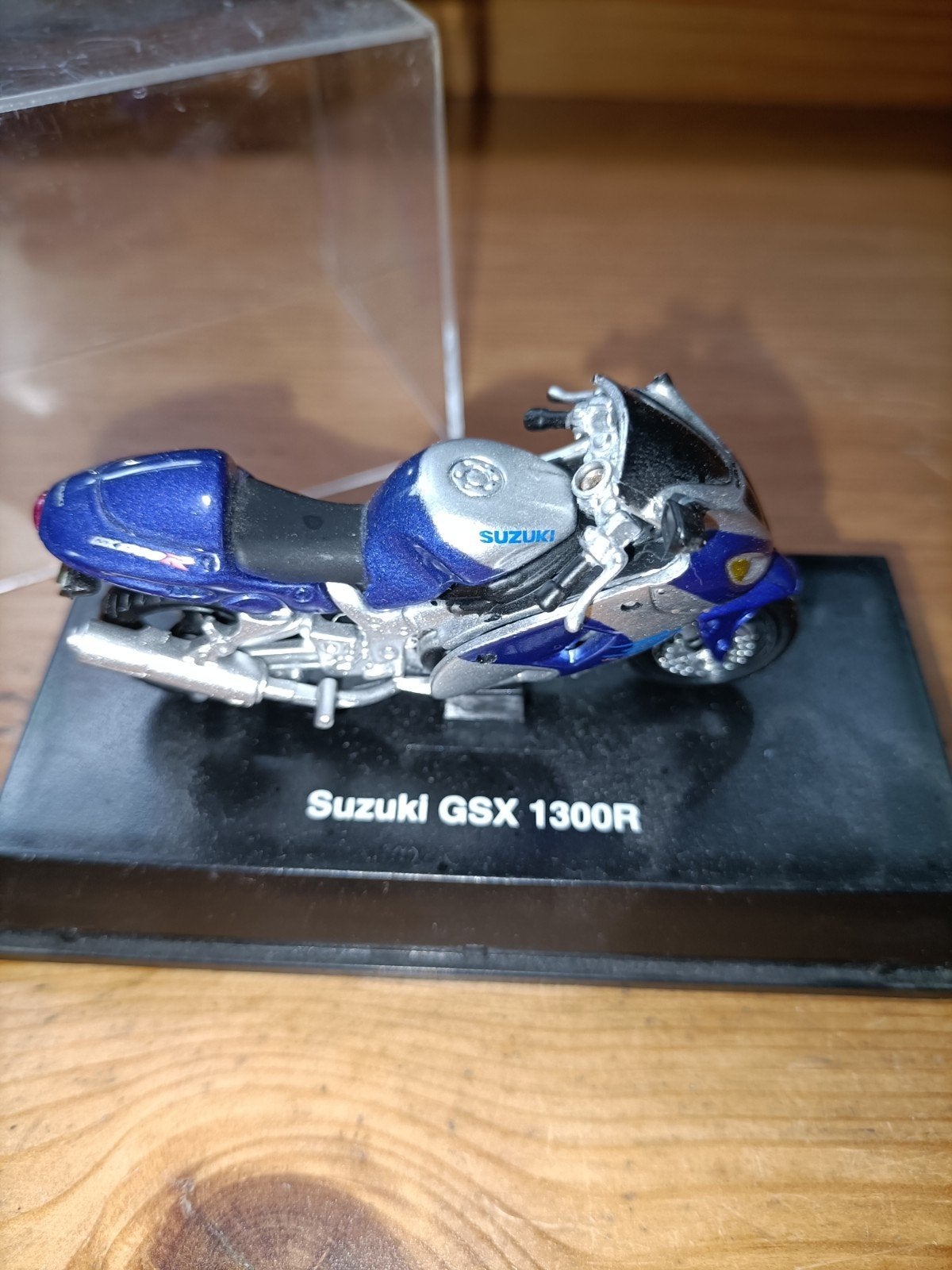 Suzuki GSX 1300R model motor - Gedetailleerd schaalmodel, Overige merken, 1:50 of kleiner, Overige typen, Ophalen of Verzenden