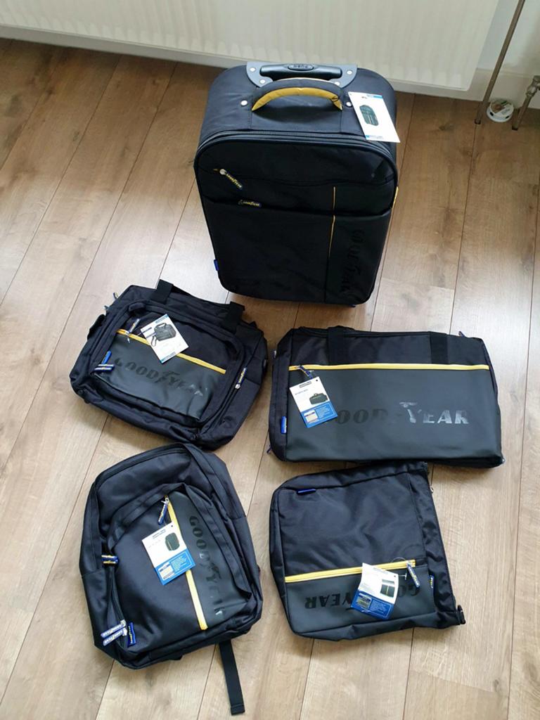 Good Year Travel Set Compleet NIEUW, Ophalen of Verzenden, Nieuw