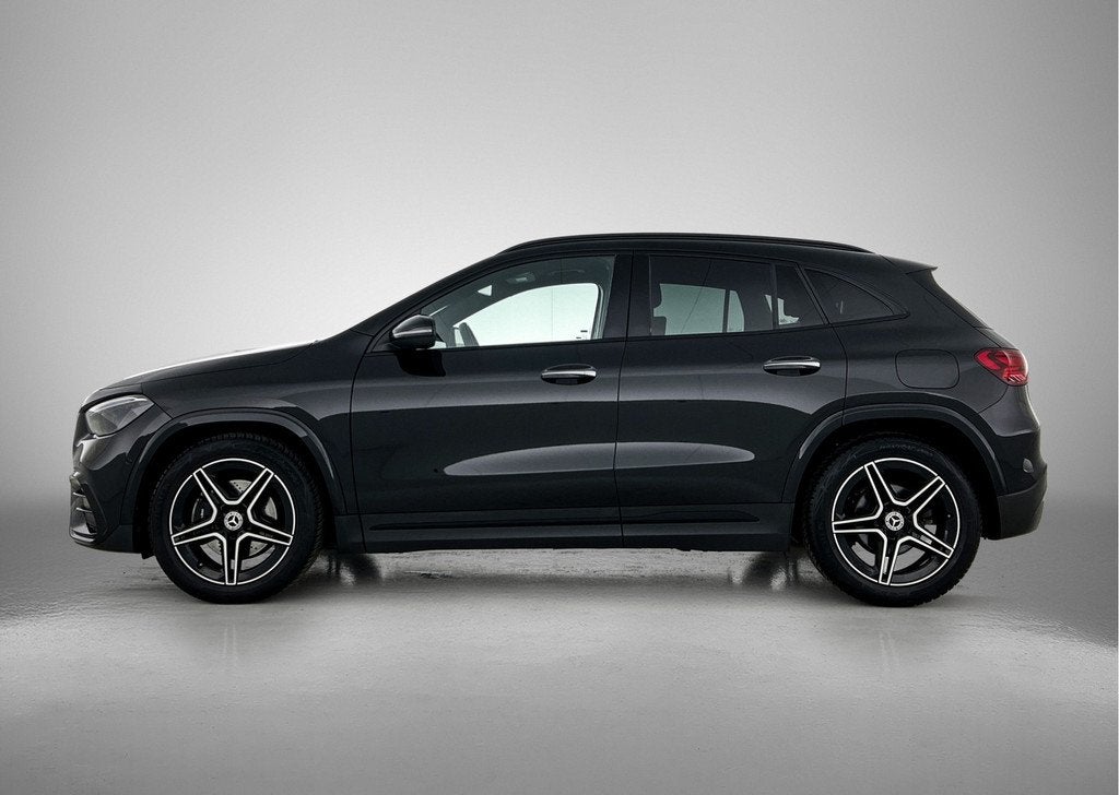 Mercedes-Benz GLA 180 Star Edition AMG Styling | NIght pakke, Auto's, Mercedes-Benz, 12 maanden, 15 km/l, Gebruikt, 4 cilinders