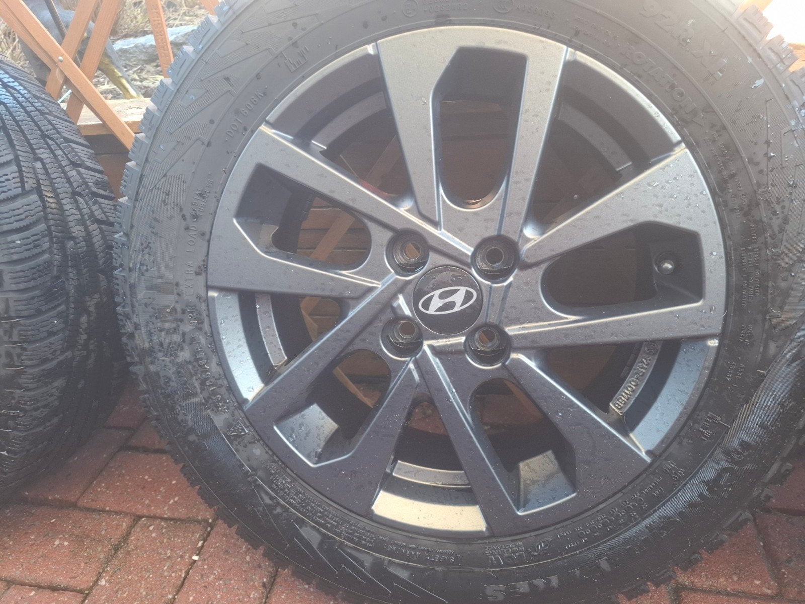 Originele 15" Hyundai i20 Velgen  + Nokian Winterbande, Auto-onderdelen, Ophalen, Gebruikt