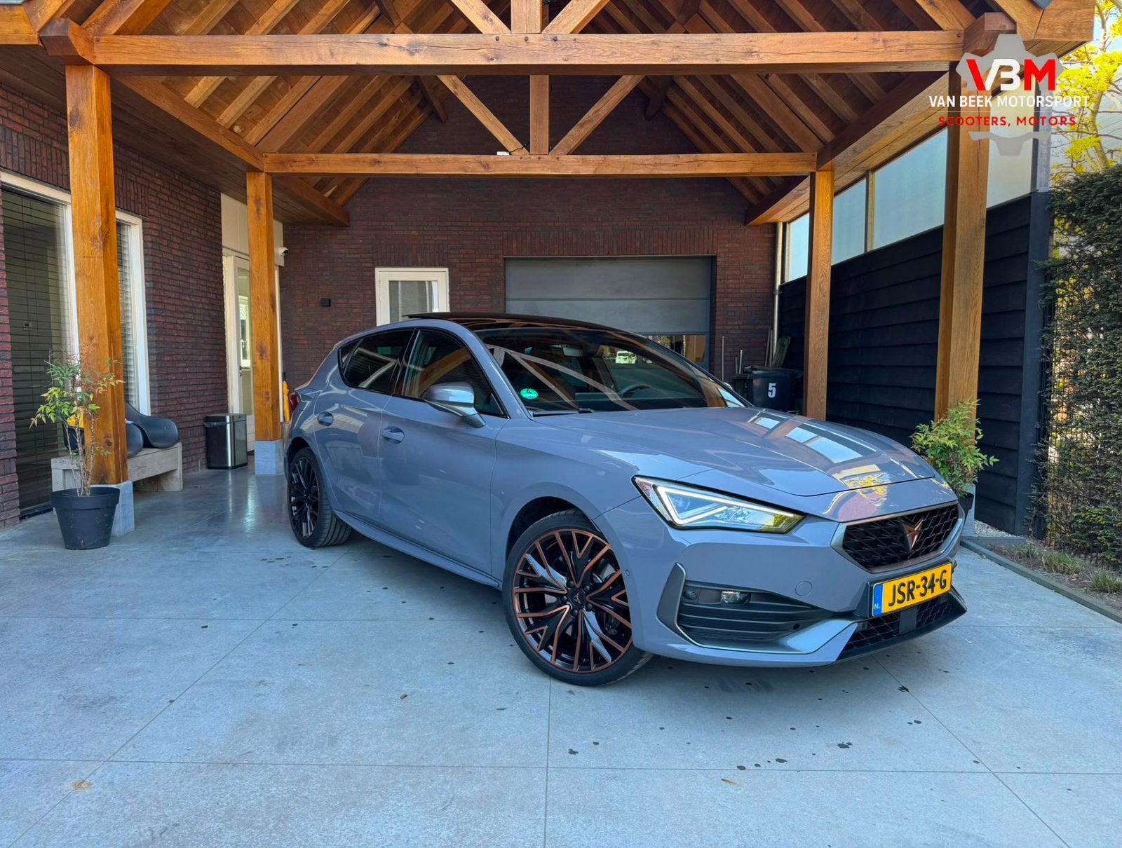 Cupra Leon 1.4 VZ 245pk copper e-hybride pano/sfeer/keyless, Auto's, Seat, Bedrijf, Leon, ABS, Achteruitrijcamera, Adaptieve lichten