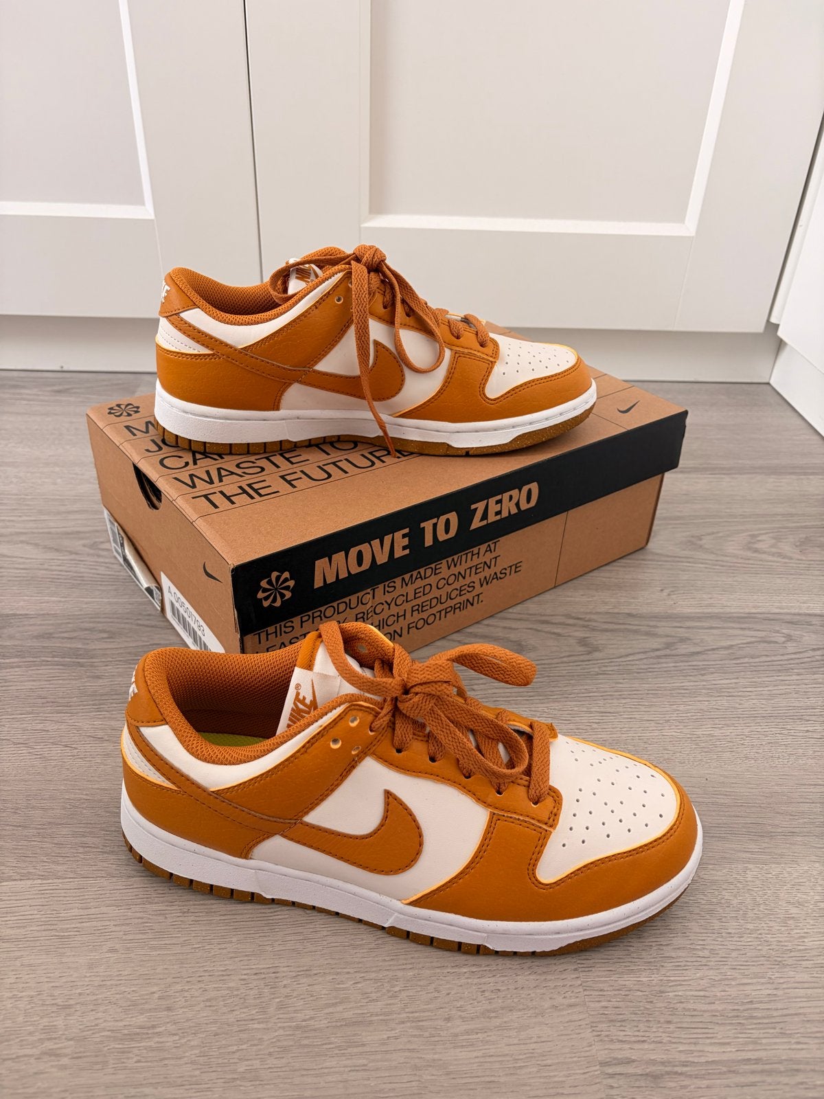 Nike Dunk Low Next Nature Phantom Gold Suede Maat 39, Overige kleuren, Nieuw, Ophalen of Verzenden, Sneakers of Gympen