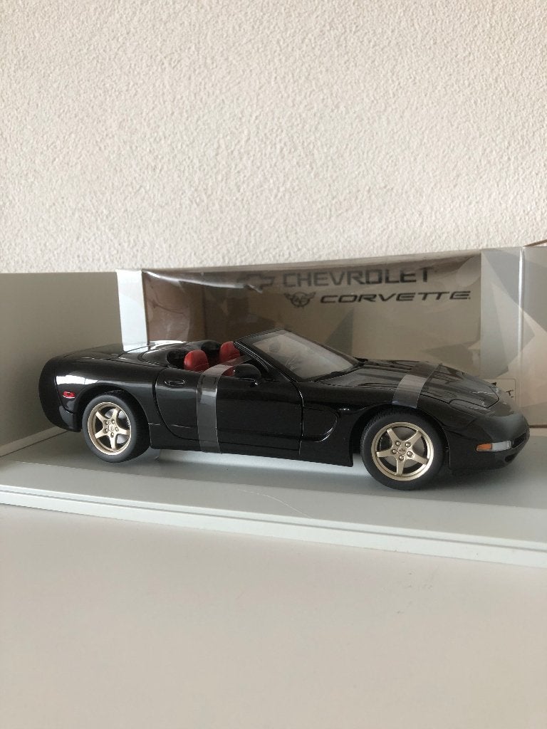 chevrolet corvette ut models, Hobby en Vrije tijd, Modelauto's | 1:18, Ophalen of Verzenden, Nieuw, UT Models