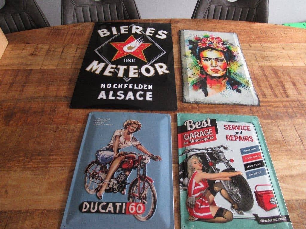 4 ijzeren reclame platen Ducati 60 Meteor bier Garage Motor, Verzamelen, Ophalen of Verzenden, Zo goed als nieuw, Reclamebord