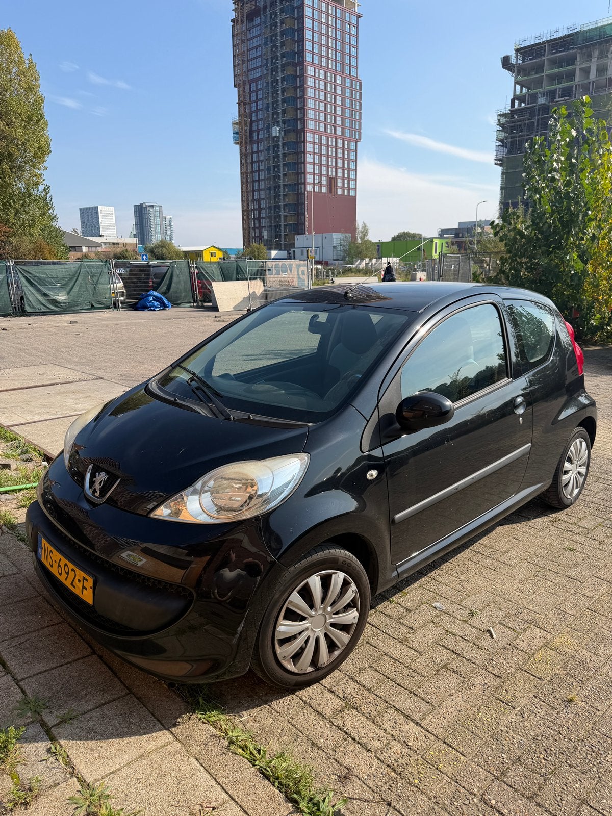 Peugeot 107 1.0 2008 | Opknapper, Voorwielaandrijving, 4 stoelen, Handgeschakeld, Particulier