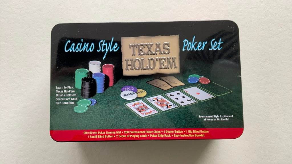 Poker set zo goed als nieuw, Hobby en Vrije tijd, Gezelschapsspellen | Kaartspellen, Vijf spelers of meer, Ophalen of Verzenden
