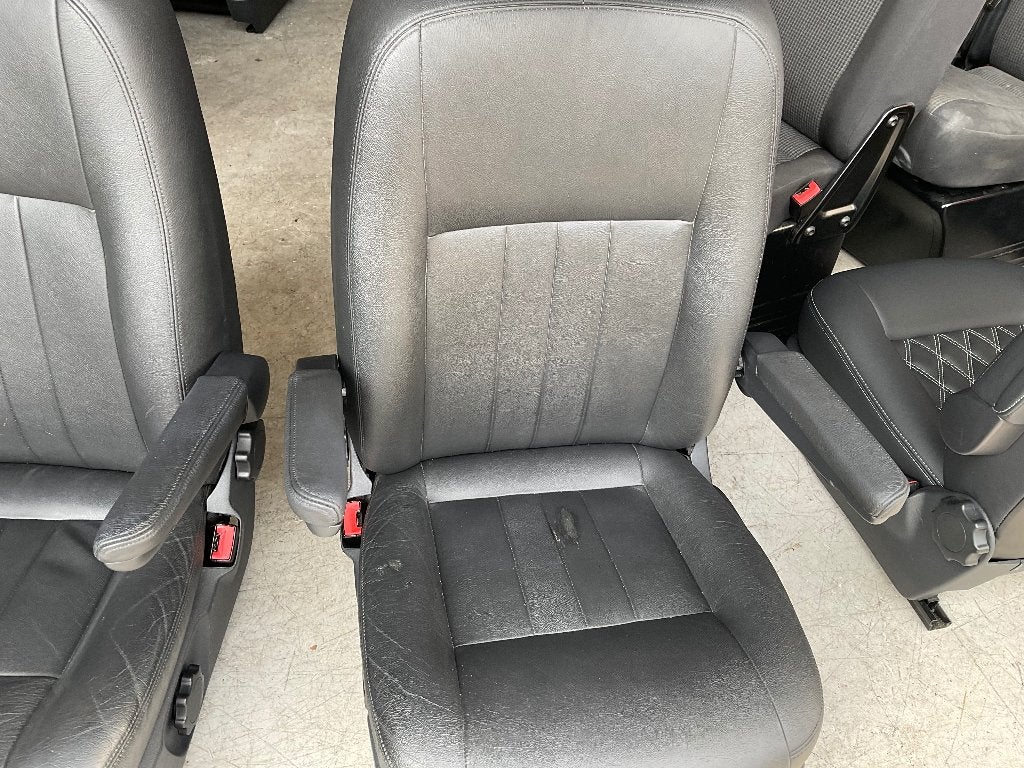 Twee voorstoelen met zwart leer voor Transporter T5 T6, Auto-onderdelen, Ophalen, Gebruikt, Volkswagen