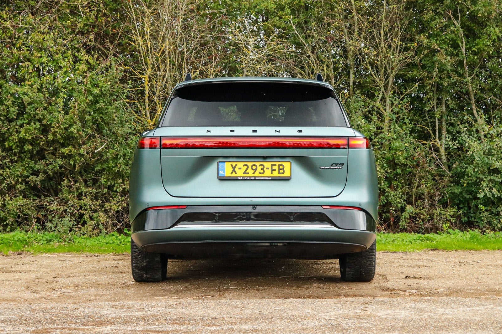 XPENG G9 Performance kWh 551pk AWD 2023 Groen, Auto's, Automaat, Dealer onderhouden, 98 kWh, 124 €/maand