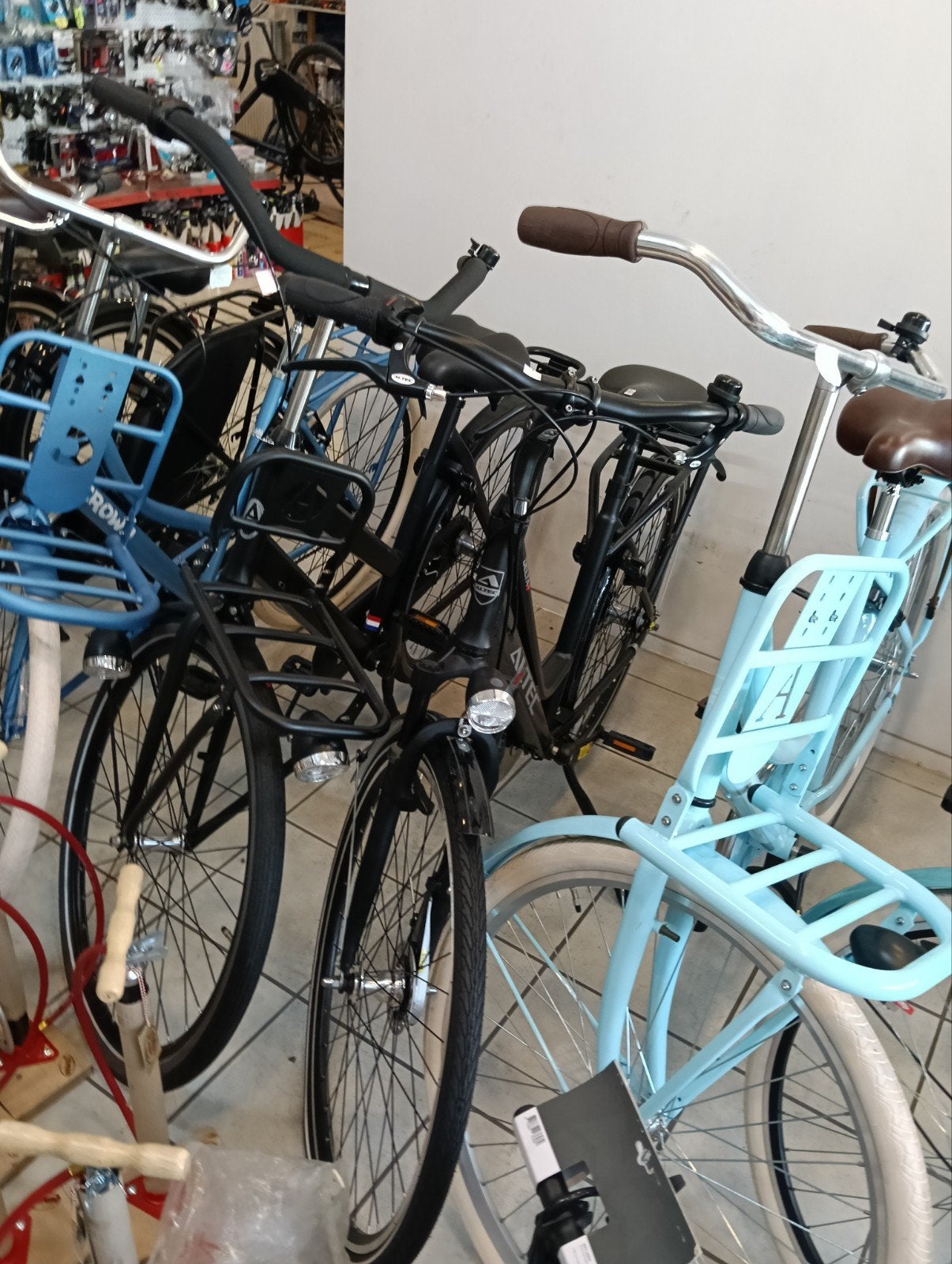 Foto 19 van van klein tot groot nieuw en tweedehands fietsen vanaf 100 e
