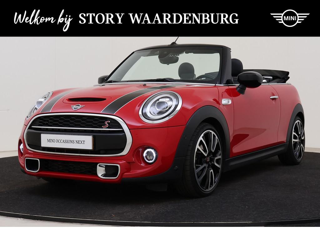 MINI Cabrio Cooper S Chili Automaat / Achteruitrijcamera / A, 15 km/l, Gebruikt, 4 stoelen, Leder